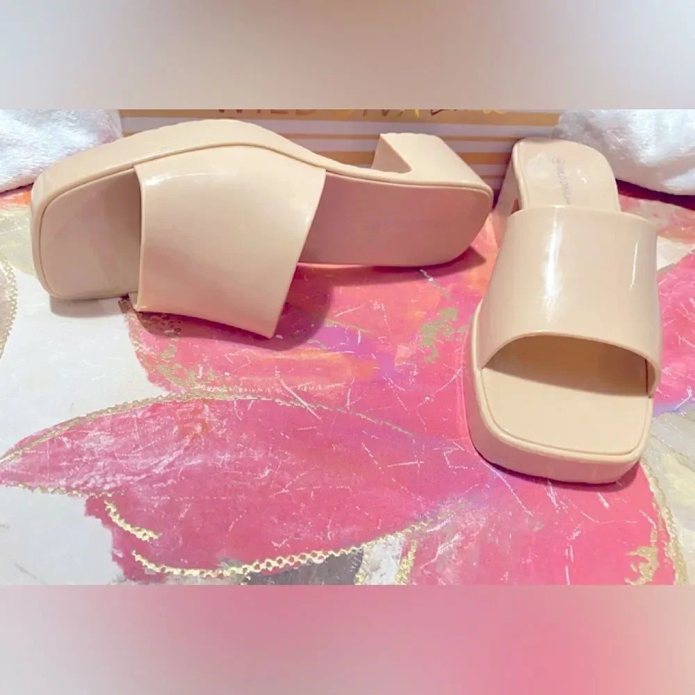 🛍️Women’s wild diva Karis jelly Block Heels Mull sandal size:8💥